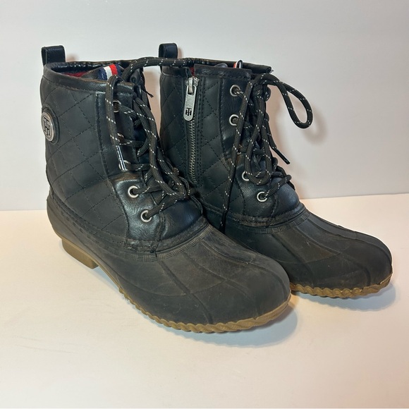 Tommy Hilfiger Shoes - Tommy Hilfiger Duck Boots Womens 7M Snow Quilted Black Lace Up Ankle TWRIVIR-T